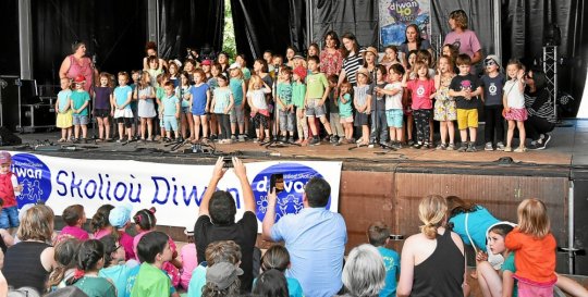 Diwan. La fête avant le retour aux réalités financières